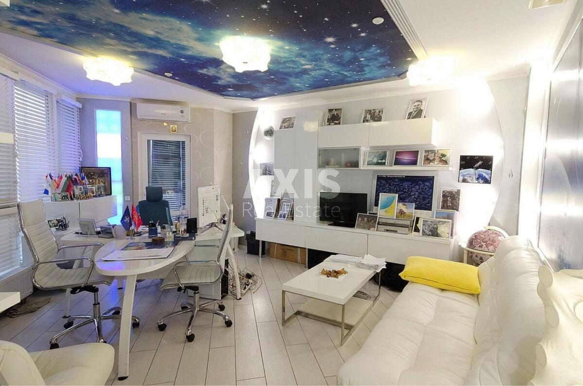 Trade object vul. Garmatna 20, 50m2