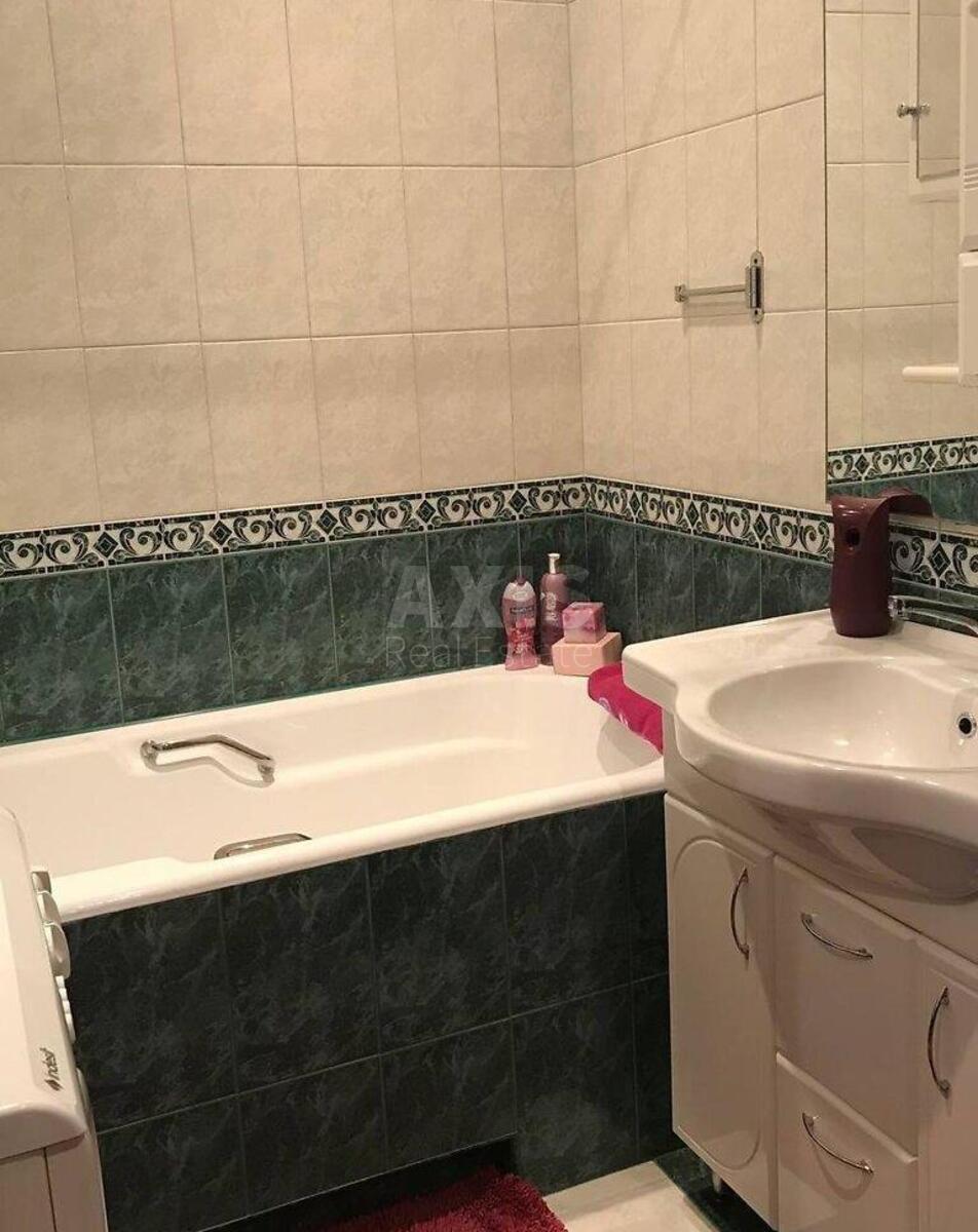 2k apartment vul. Cytadel'na 5/9625927