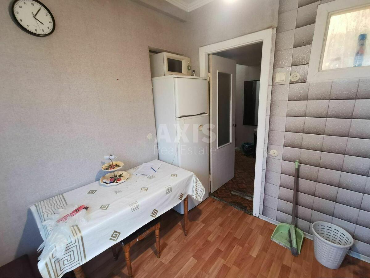 3k apartment pr-t Peremogy 27583087