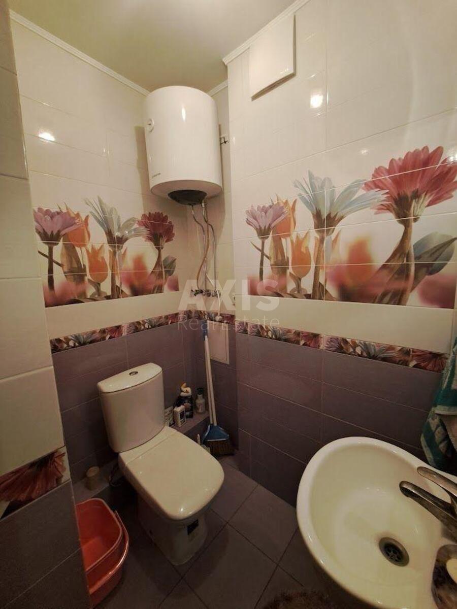 2k apartment vul. Sribnokil's'ka 1617535