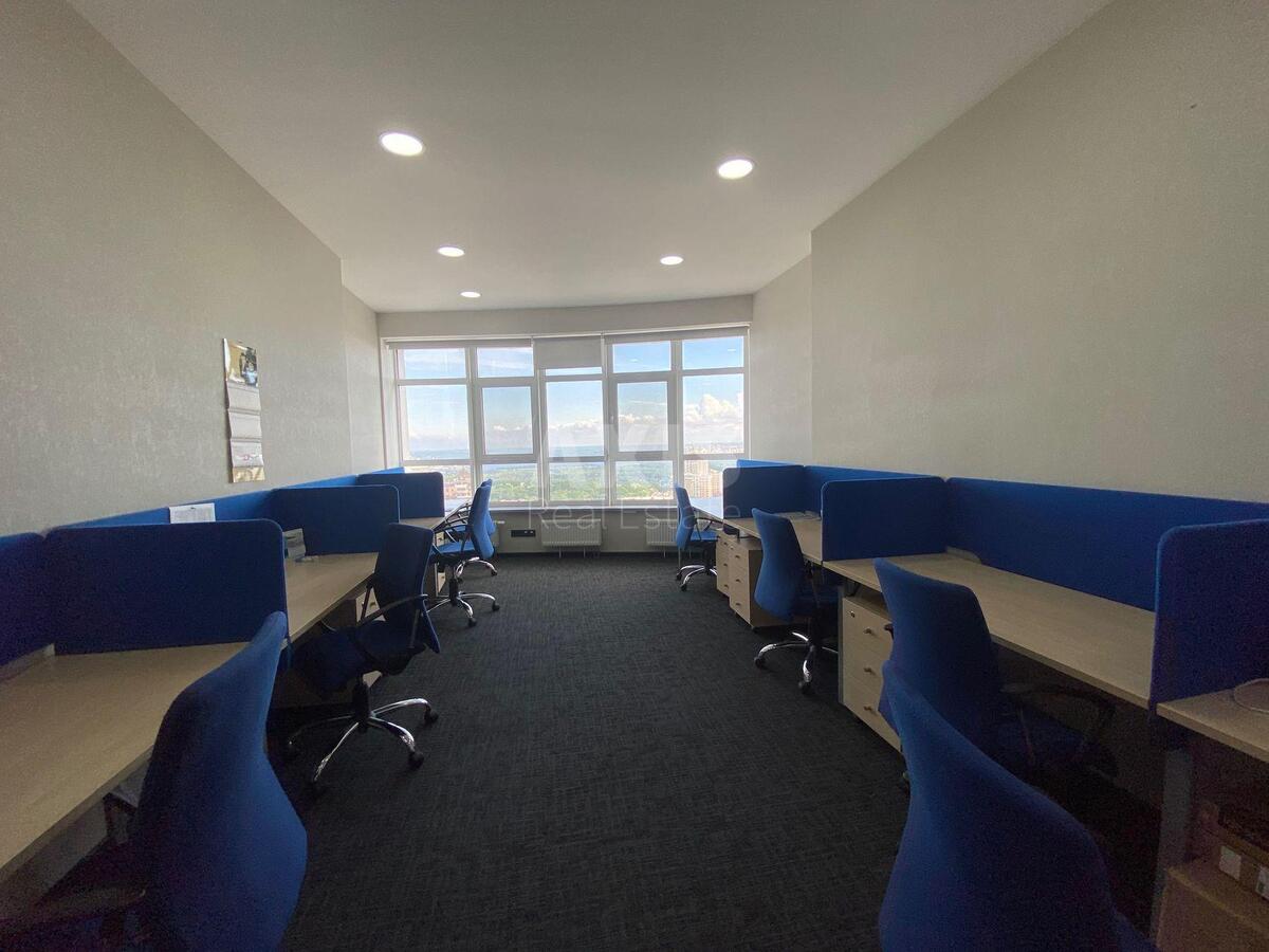 Office uzv. Klovs'kyj 7, 228m211