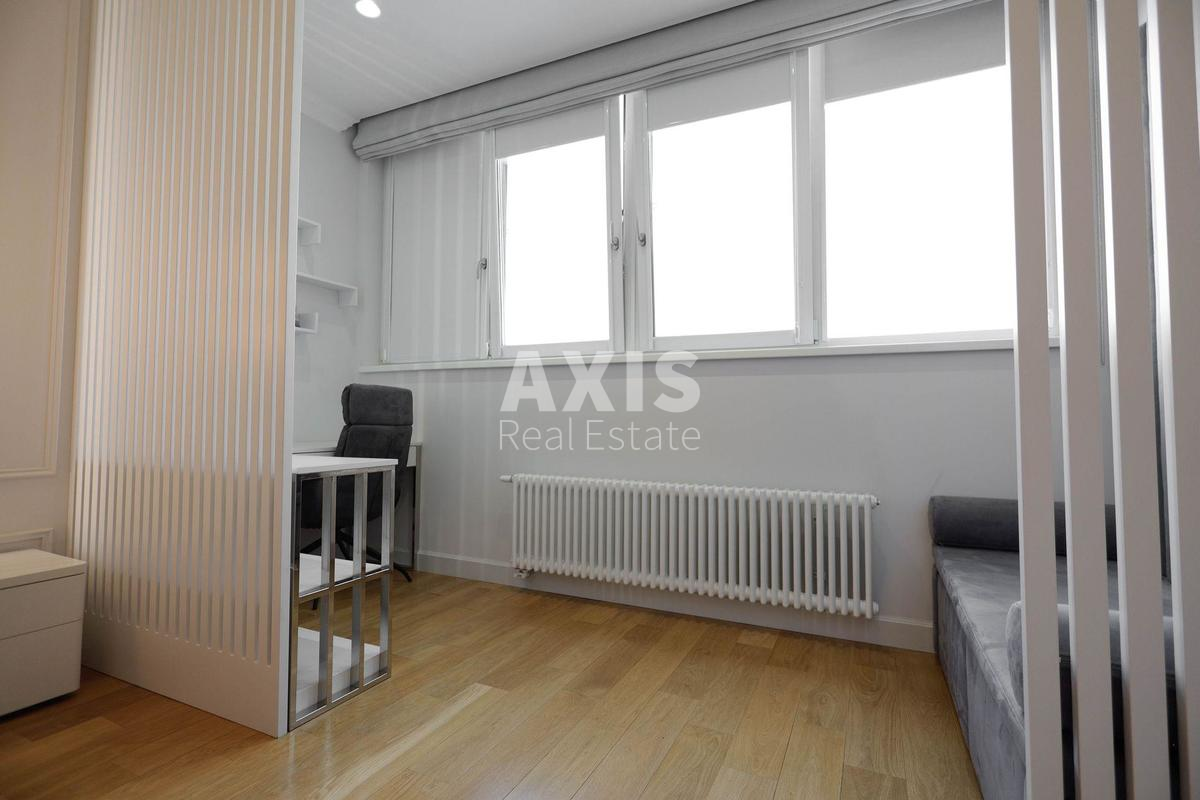 3k apartment vul. Dragomyrova Myhajla 189