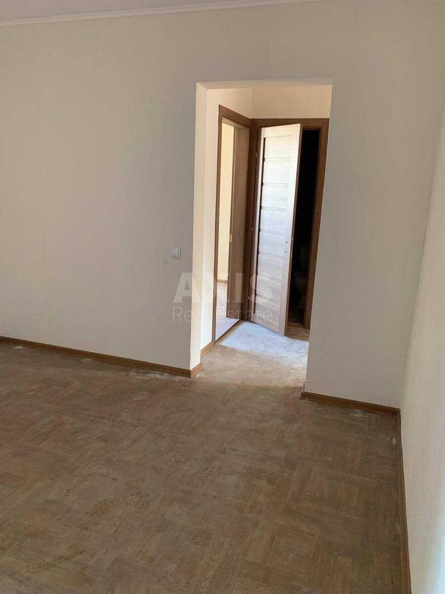 3k apartment vul. Konopljans'ka 222
