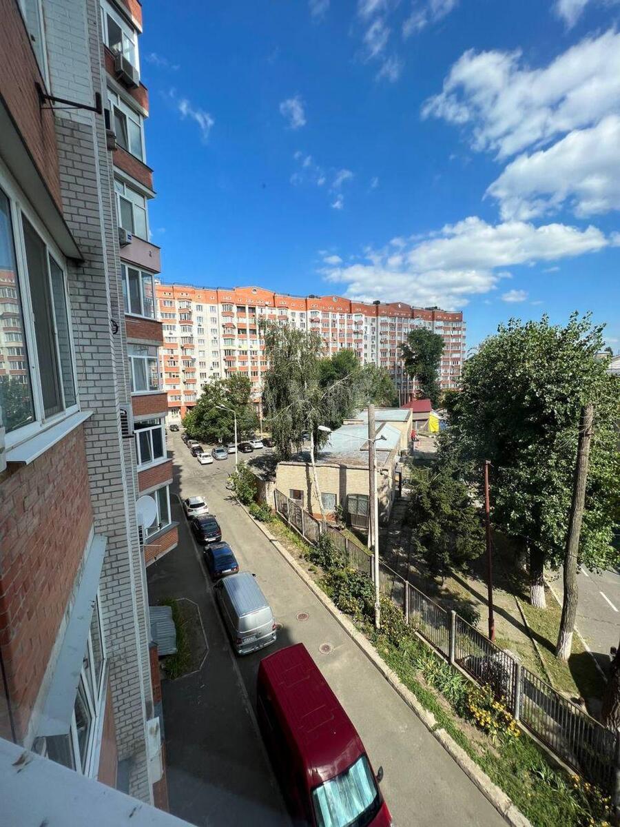 2k apartment vul. Hmel'nyc'ka 106