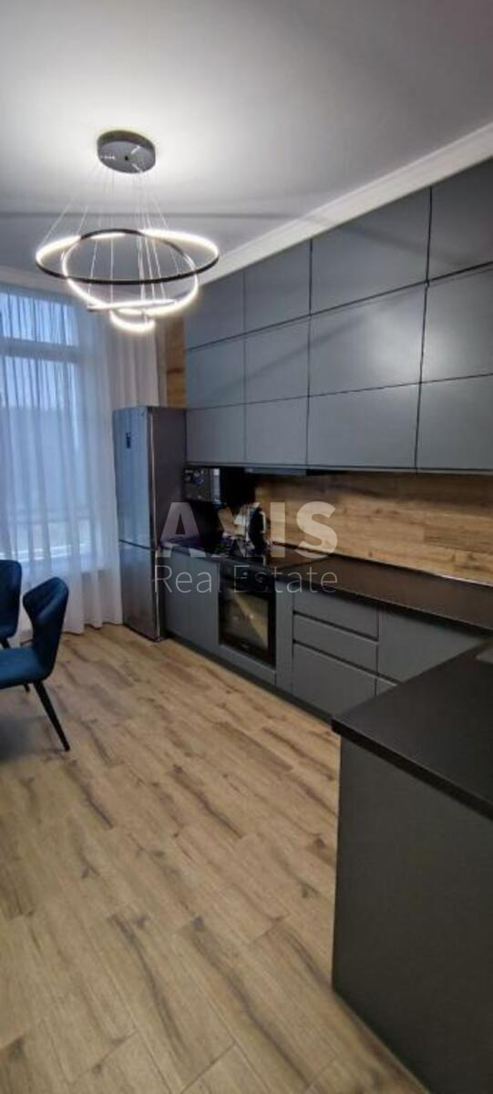 1k apartment vul. Zhyljans'ka 68