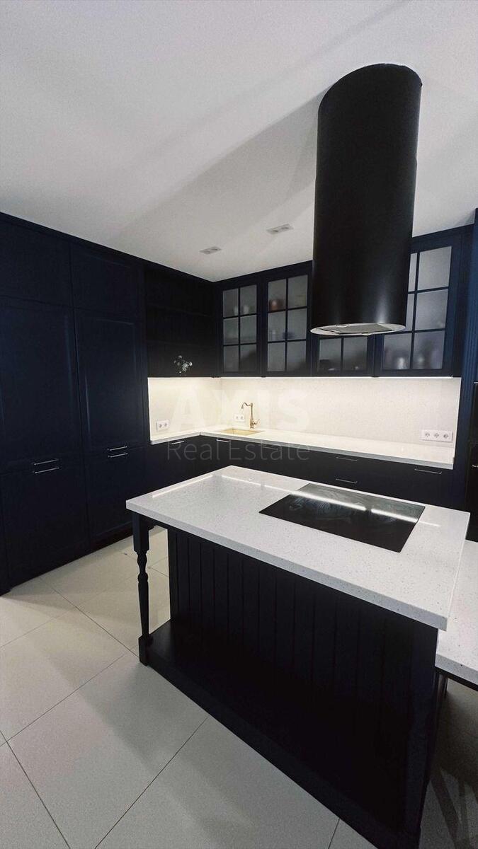 3k apartment vul. Ahmatovoi' Anny 13Д627970