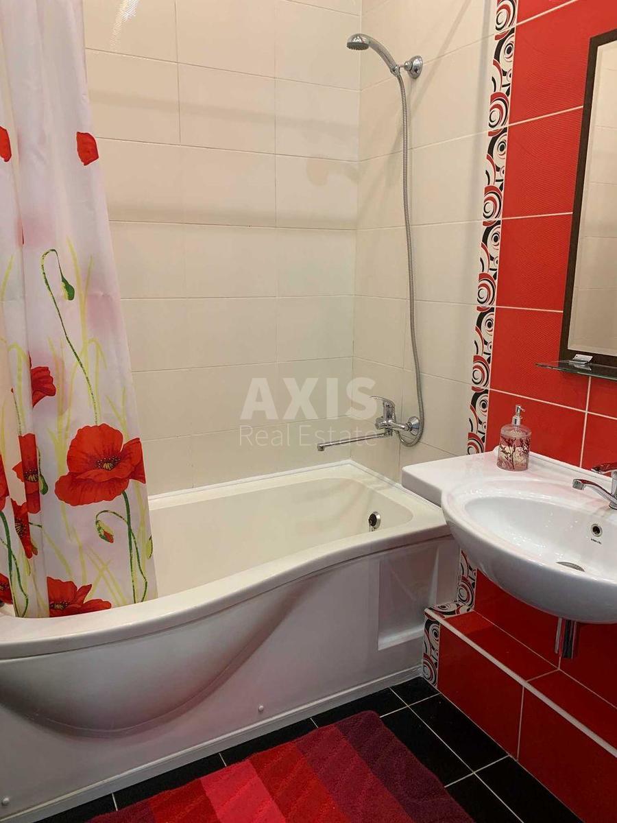 1k apartment vul. Parkovo-Syrec'ka 4Б6