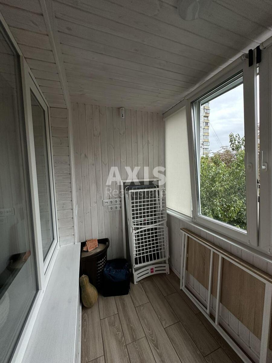 2к квартира Олега Мудрака ул. 416306113