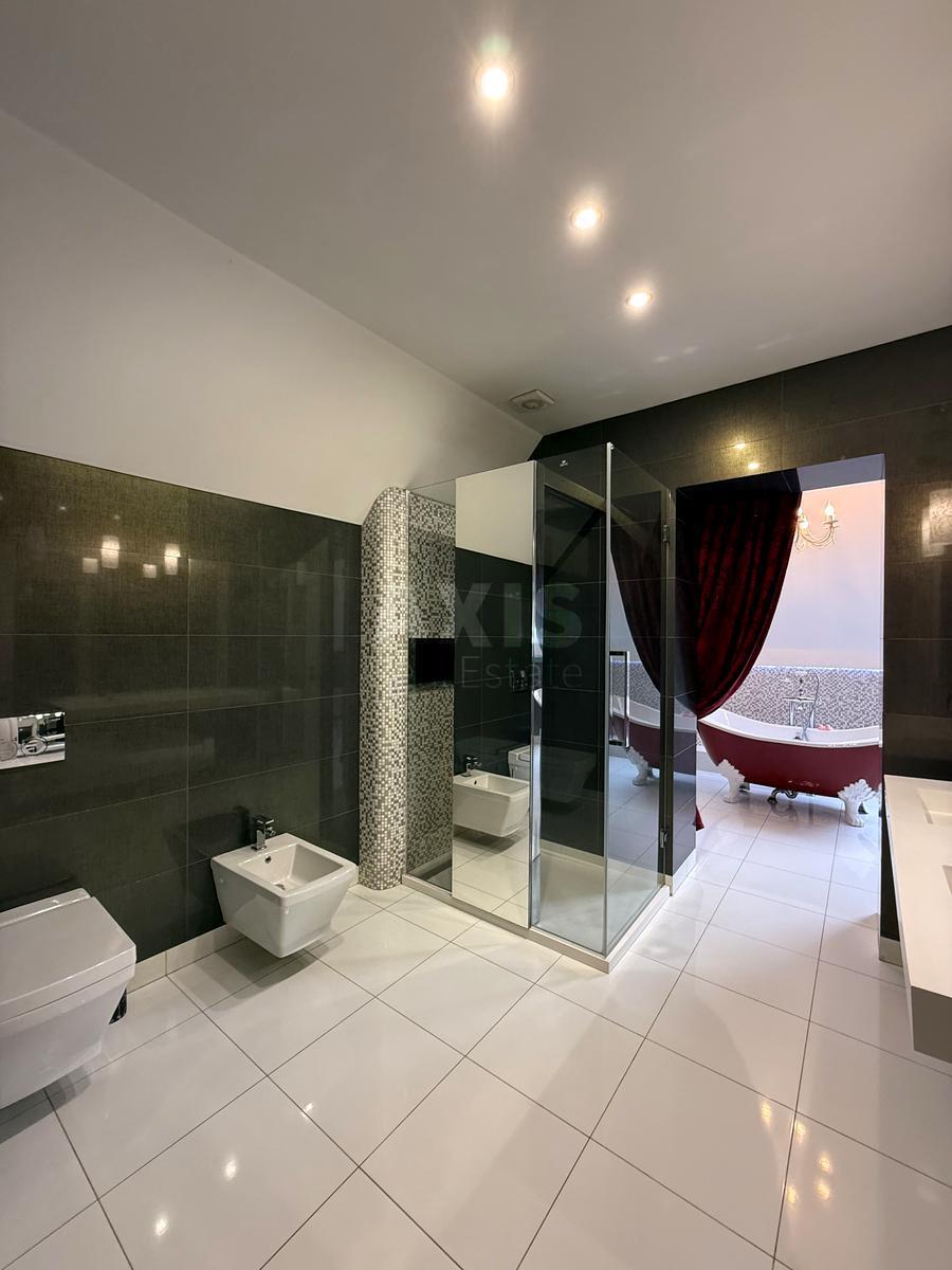 House vul. Sadova 139-a, 600m2, Kyiv city6329420