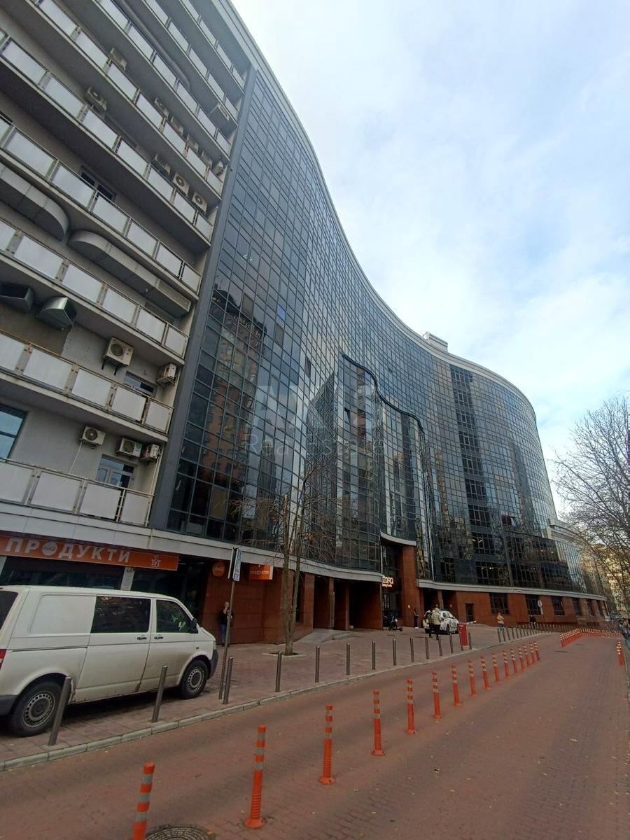 Office vul. Jevgena Konoval'cja 36Д, 163m263348