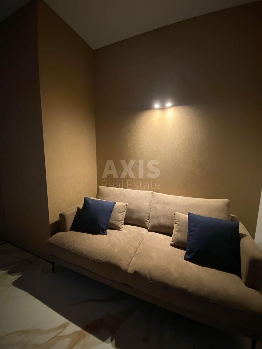 3k apartment vul. Dragomyrova Myhajla 14Б12