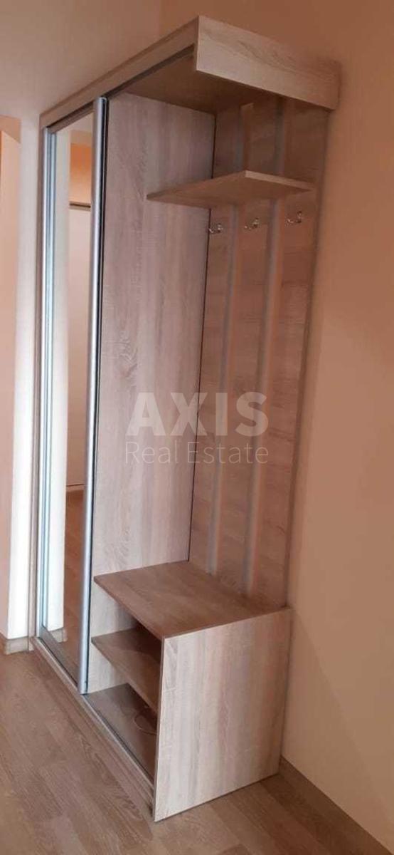 1k apartment vul. Vyshnjakivs'ka 7Б1