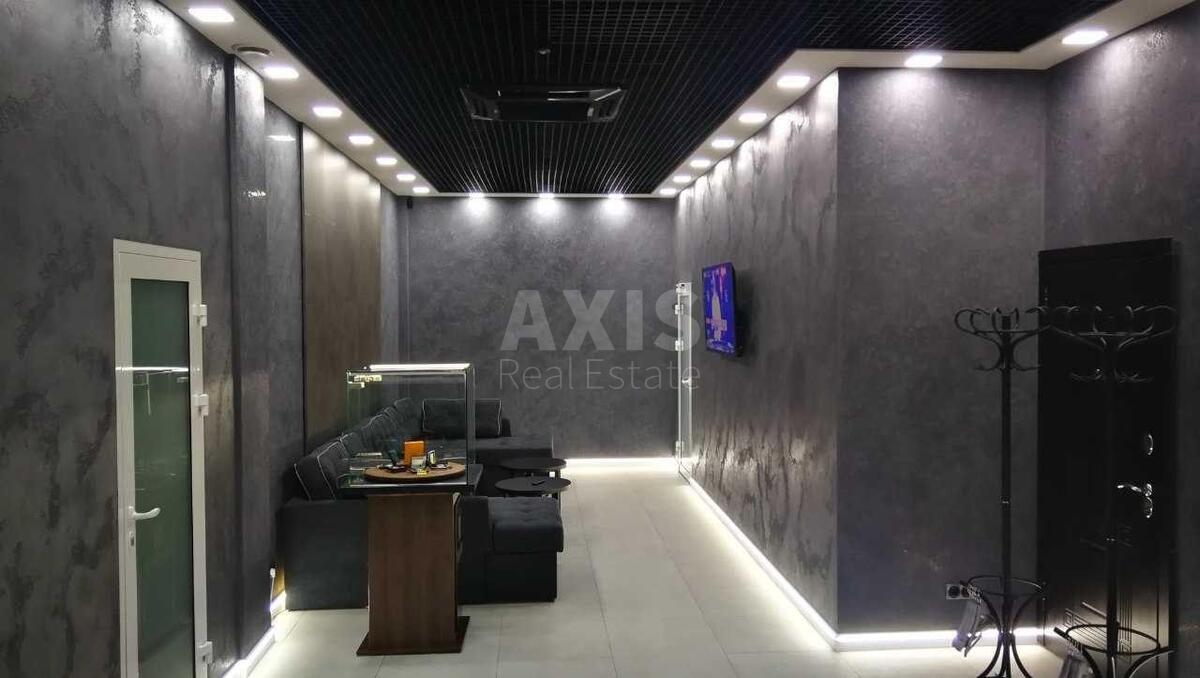Trade object vul. Surykova 3А, 330m2595744