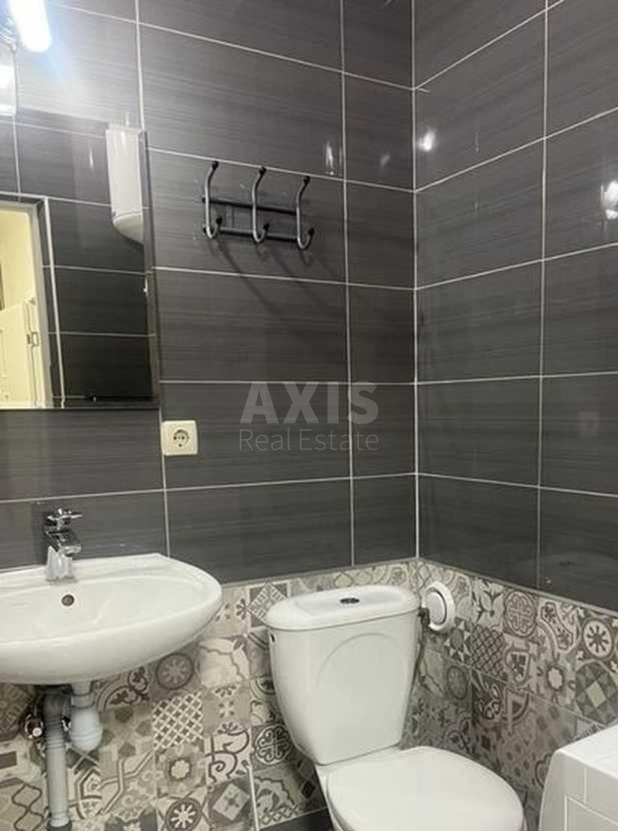 1k apartment vul. Olevs'ka 115