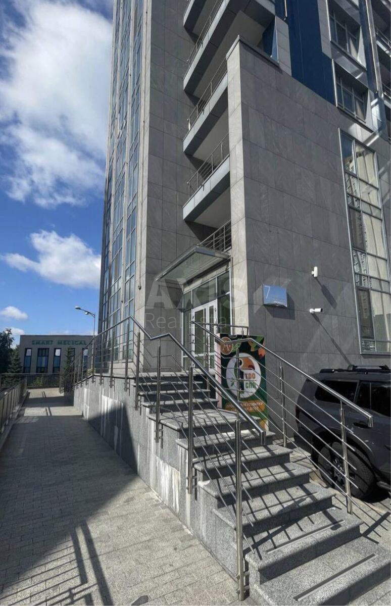 Офис ул. Евгения Коновальца 44А, 395м2