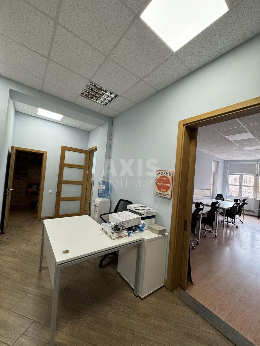 Офис ул. Дмитриевская 66А, 127м25