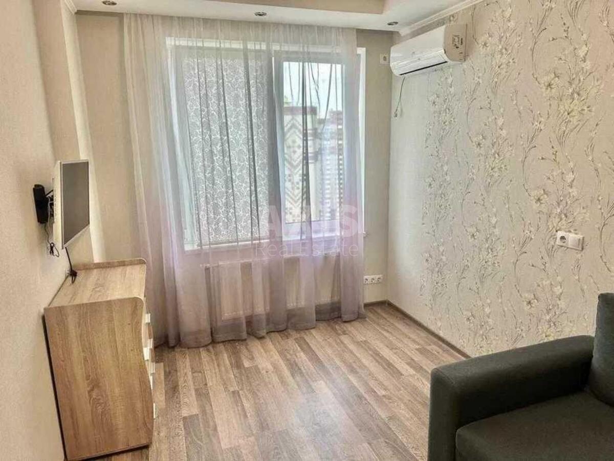 1к квартира пр-т Глушкова Академика 9В1