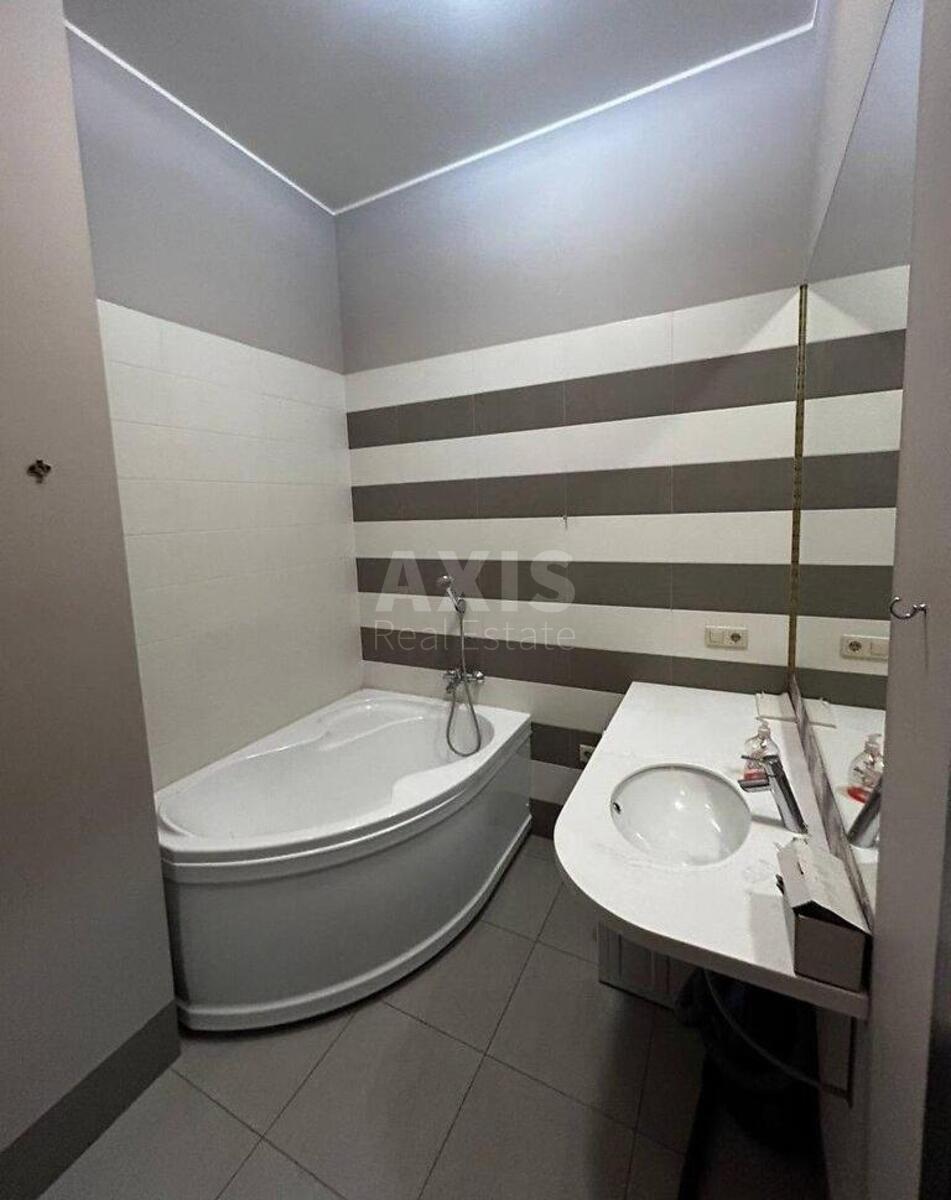 Office vul. Hreshhatyk 27Б, 198m25