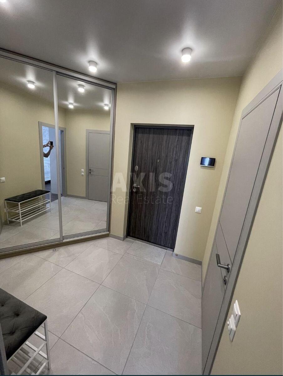 1k apartment bul. Ryl's'kogo Tadeja 16