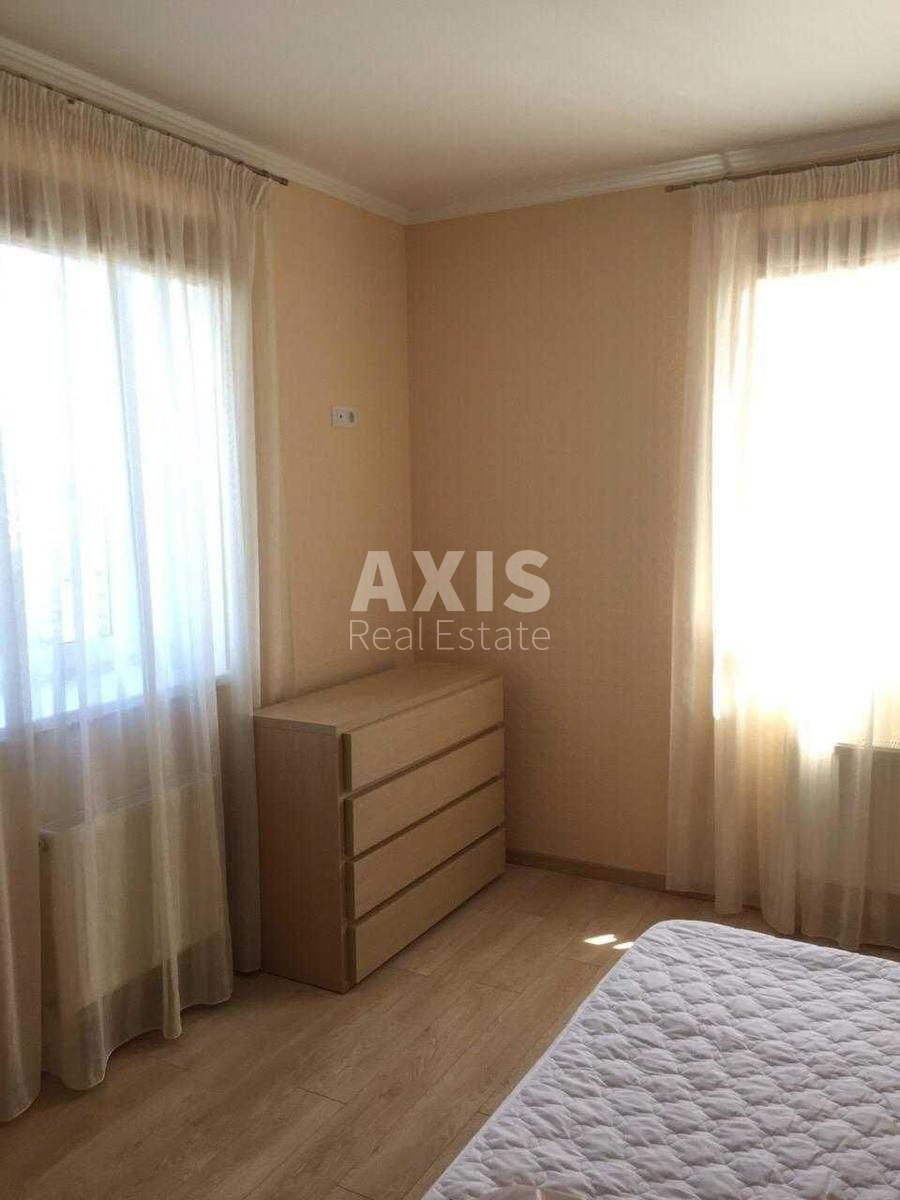 2k apartment vul. Golosii'vs'ka 13361136