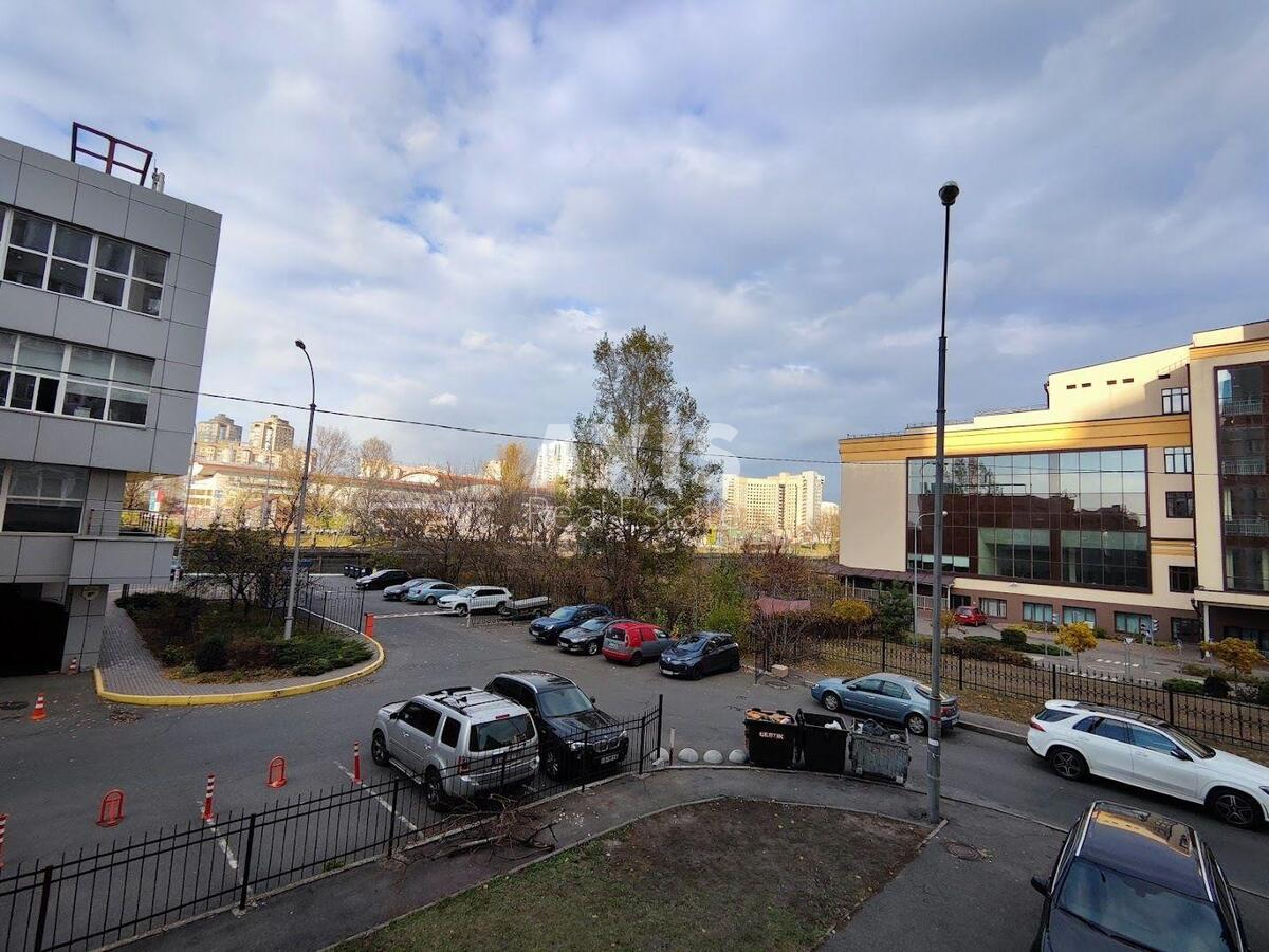 4к квартира ул. Окипной Раисы 81