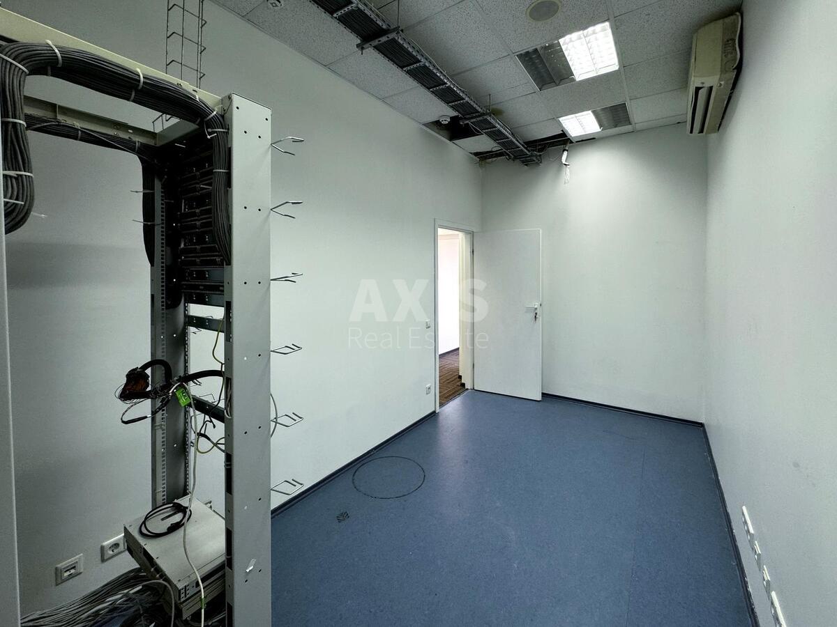 Office vul. Pymonenka Mykoly 13, 398m26192310
