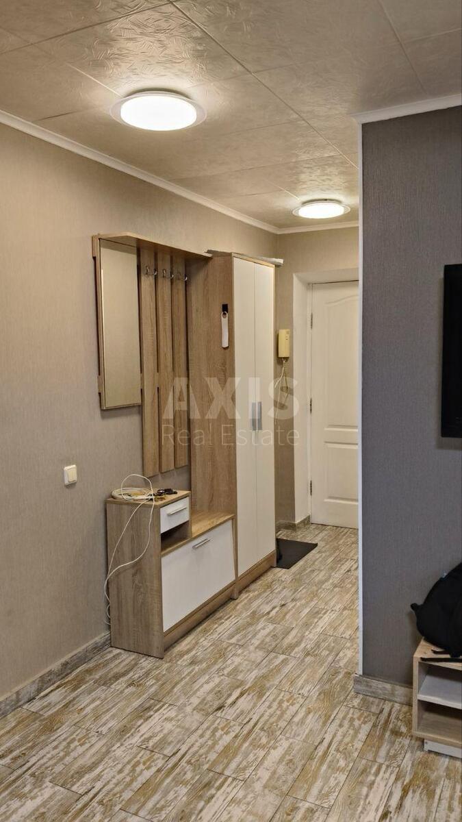 2k apartment pr-t Berestejskij 126199415