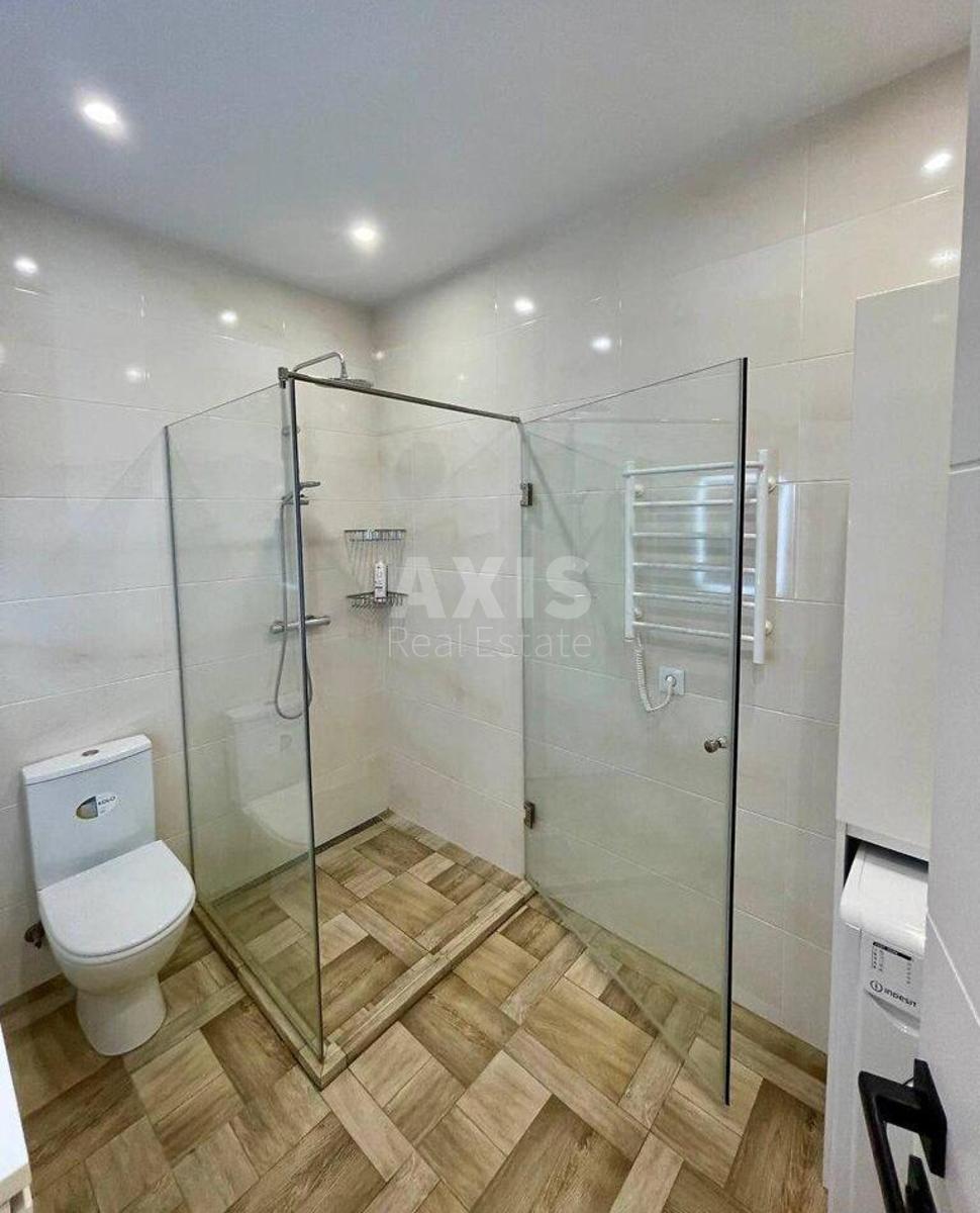 2k apartment nab. Dniprovs'ka 155