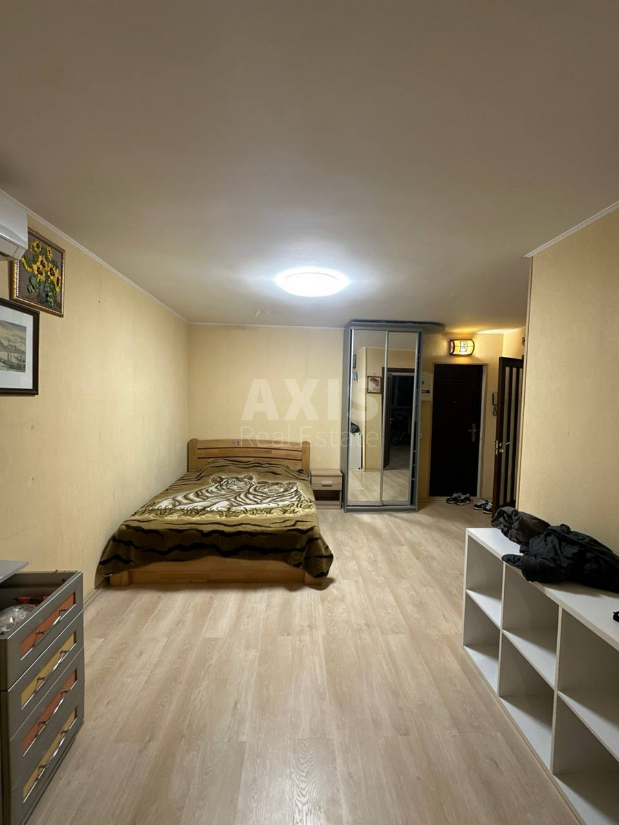 1k apartment vul. Barbjusa Anri 56/25