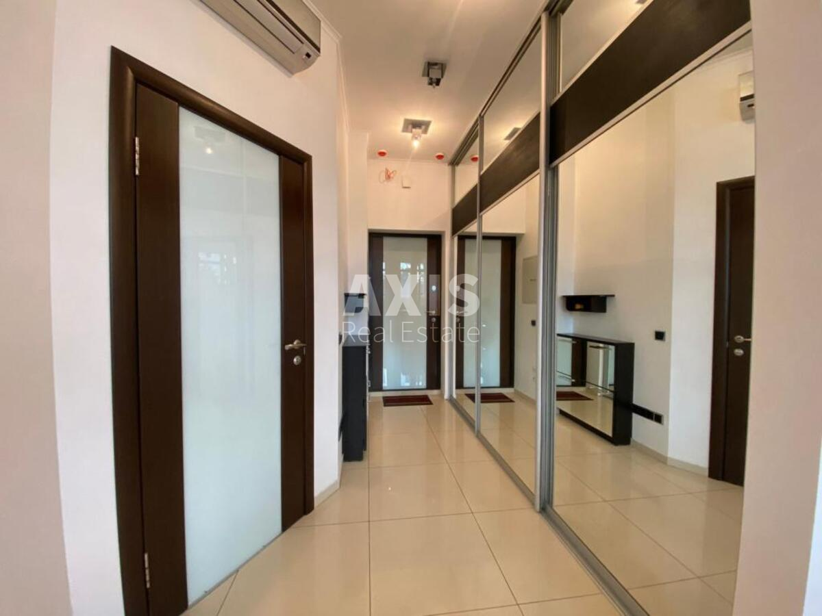1k apartment vul. Dragomyrova Myhajla 142