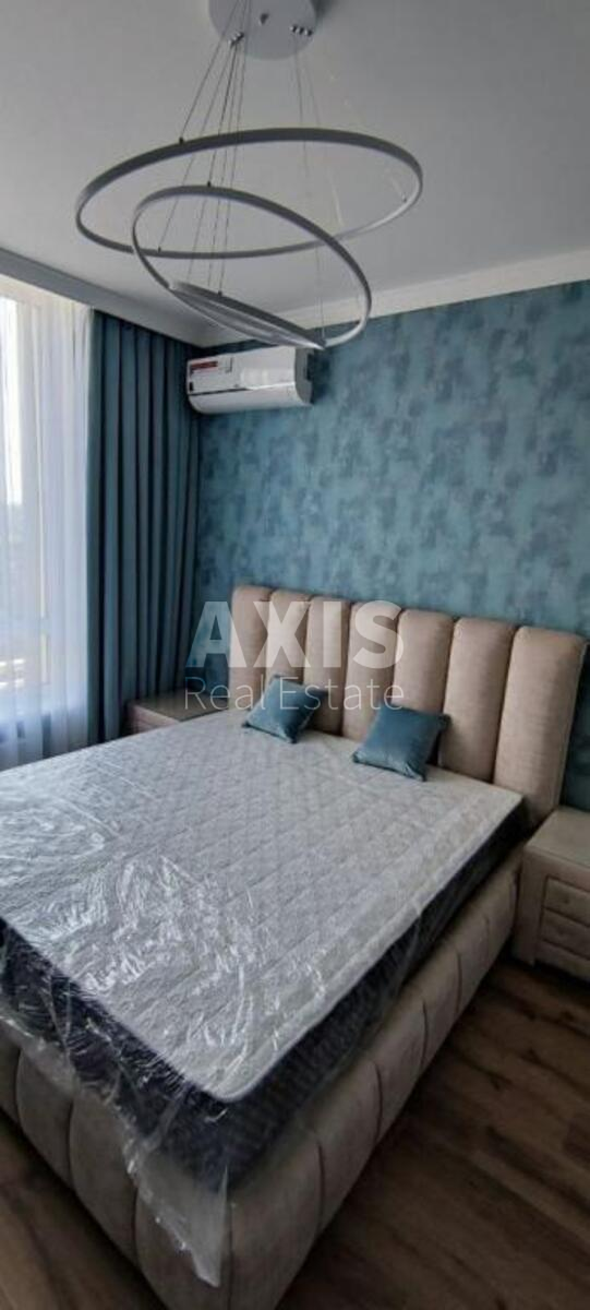 1k apartment vul. Zhyljans'ka 680