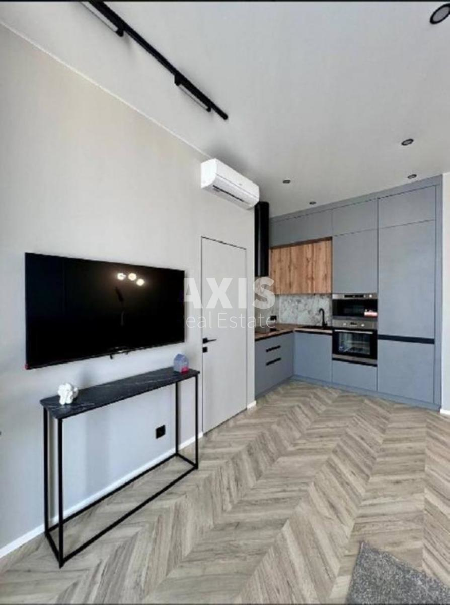 1k apartment vul. Dragomyrova Myhajla 14а2