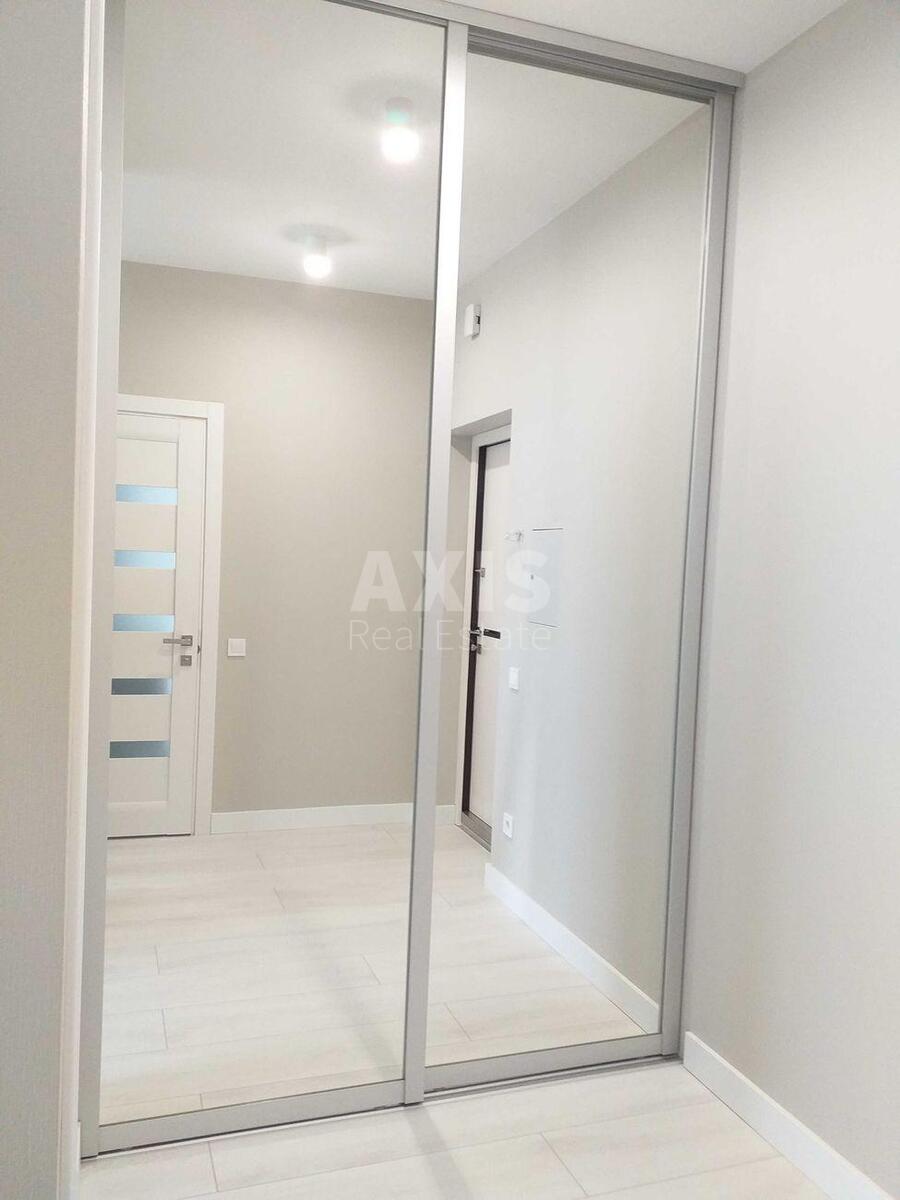1k apartment pr-t Obolons'kyj 13