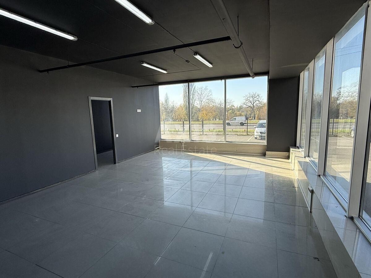 Trade object vul. Rajduzhna 25А, 72m2630175