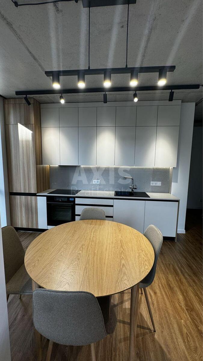 1k apartment vul. Brativ Shemetiv 7