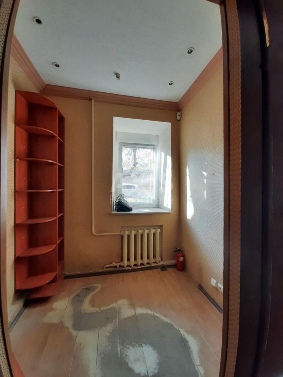 Office vul. Saksagans'kogo 101, 43m27