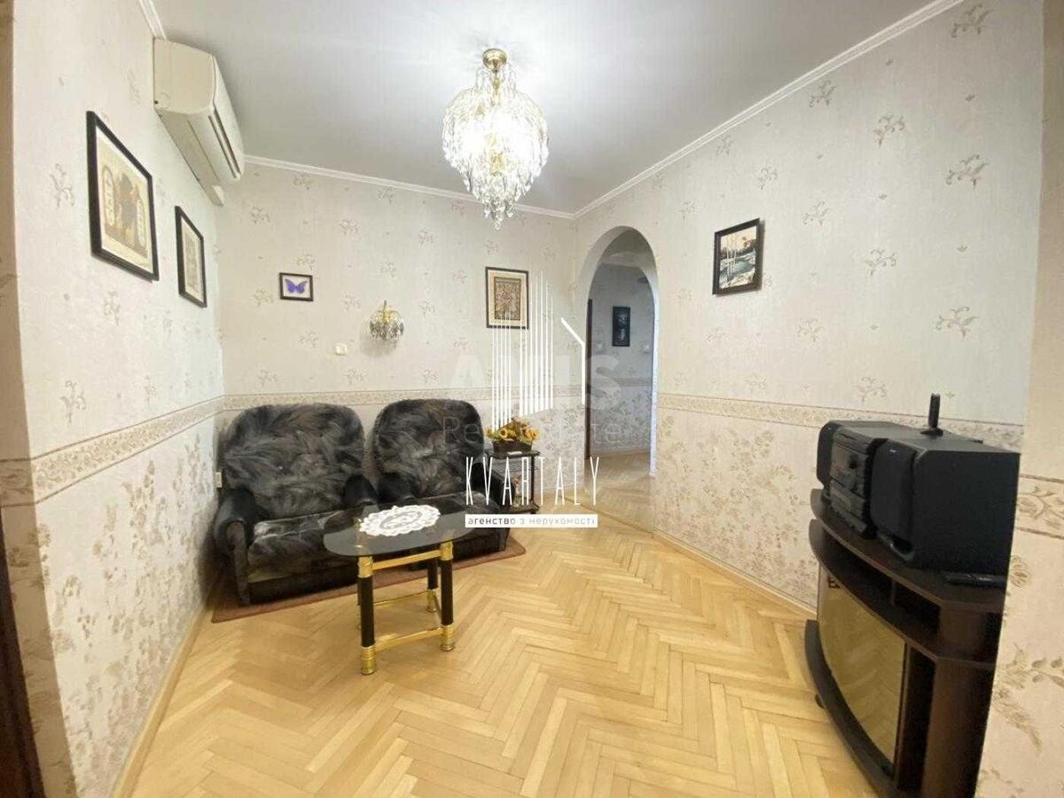 4k apartment vul. Puljuja Ivana 1А7