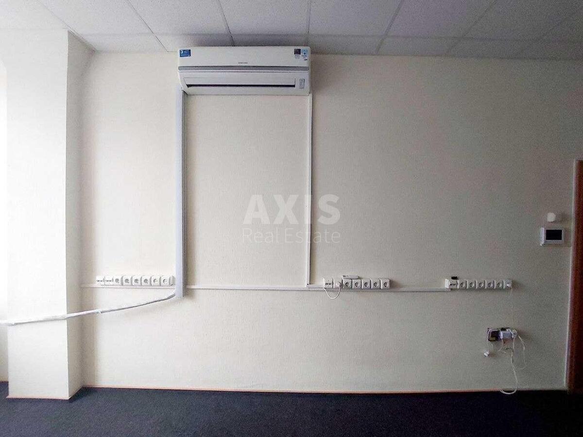 Office vul. Kutuzova 18/7, 40m20