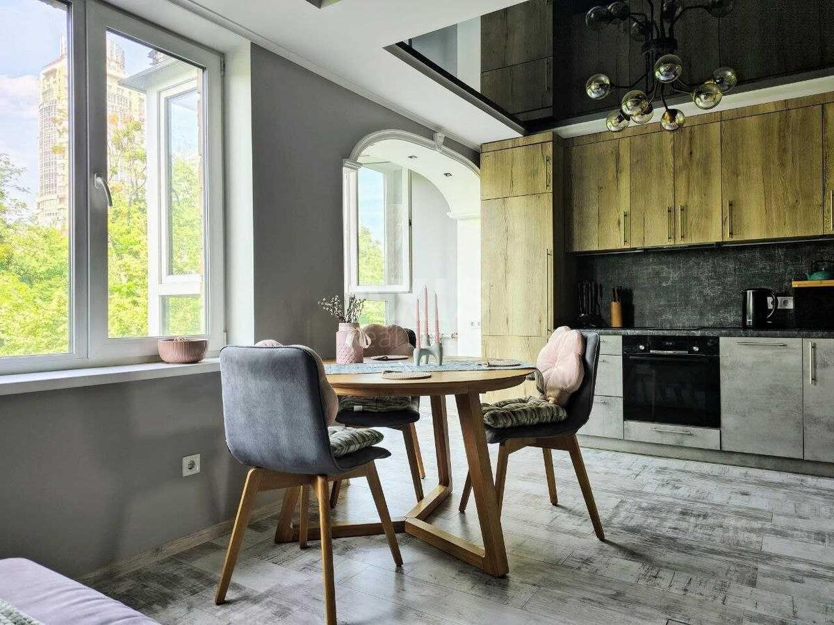 3k apartment bul. Shevchenka Tarasa 380