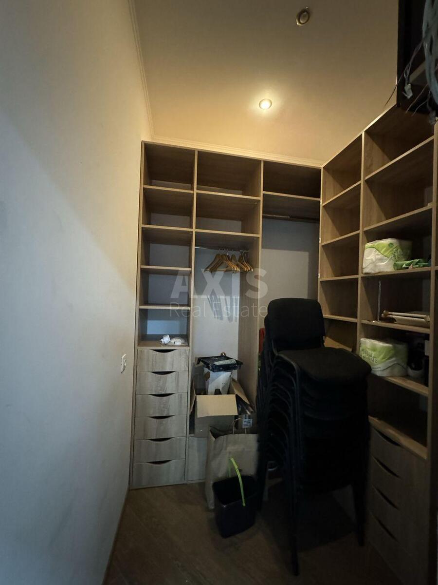 Office vul. Dmytrivs'ka 66А, 127m26