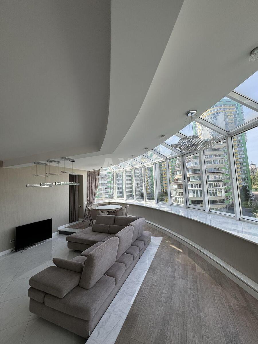 3k apartment vul. Vyshgorods'ka 453