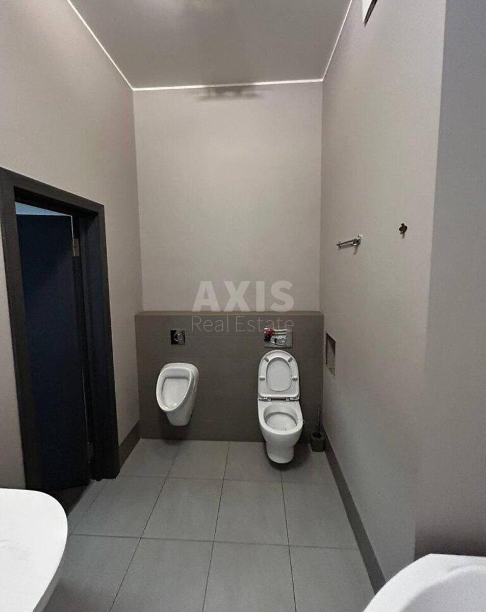 Office vul. Hreshhatyk 27Б, 198m26