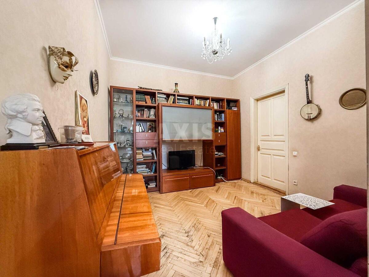 2k apartment vul. V'jacheslava Lypyns'kogo 35