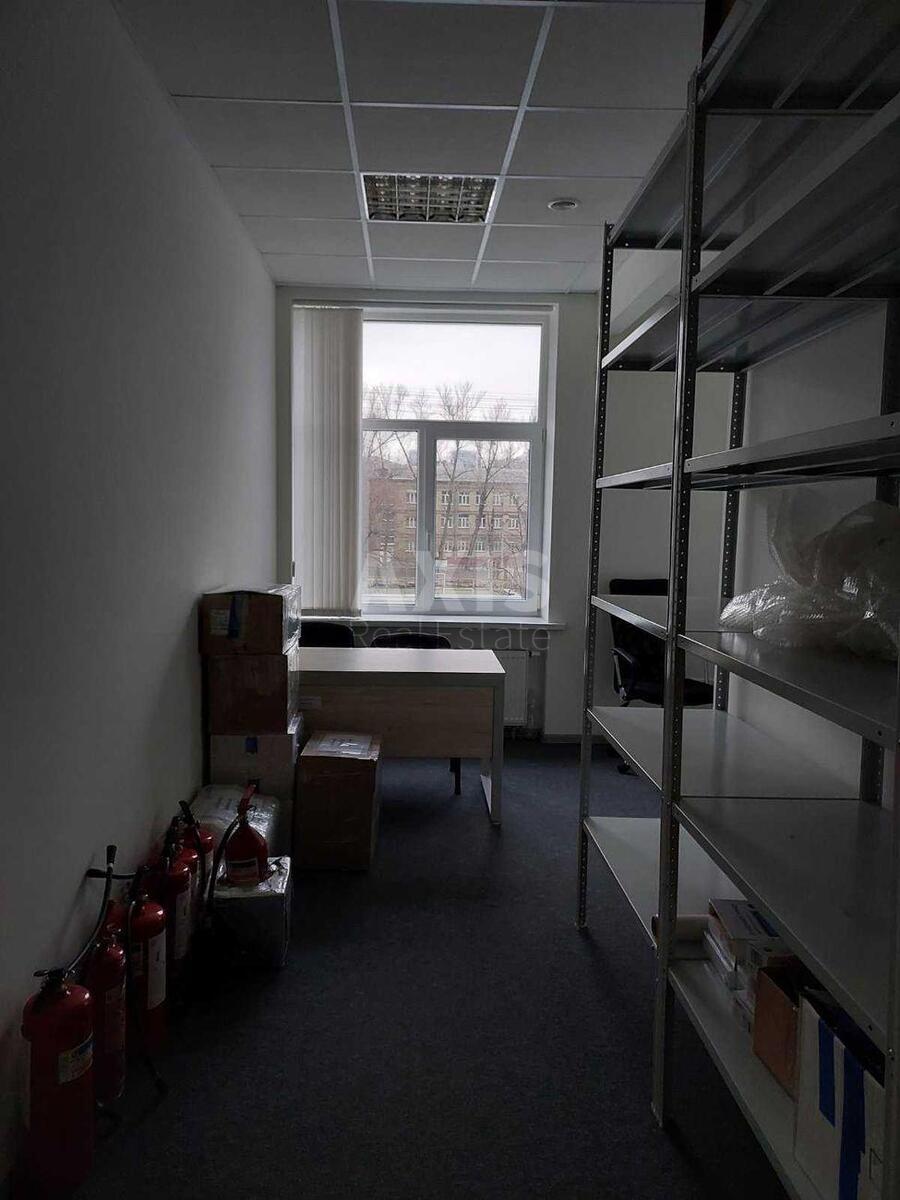 Офис бул. Дружбы Народов 19, 520м23