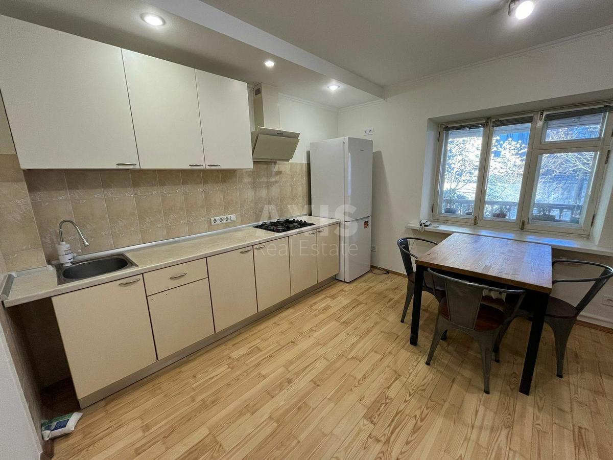 1k apartment vul. Illins'ka 202