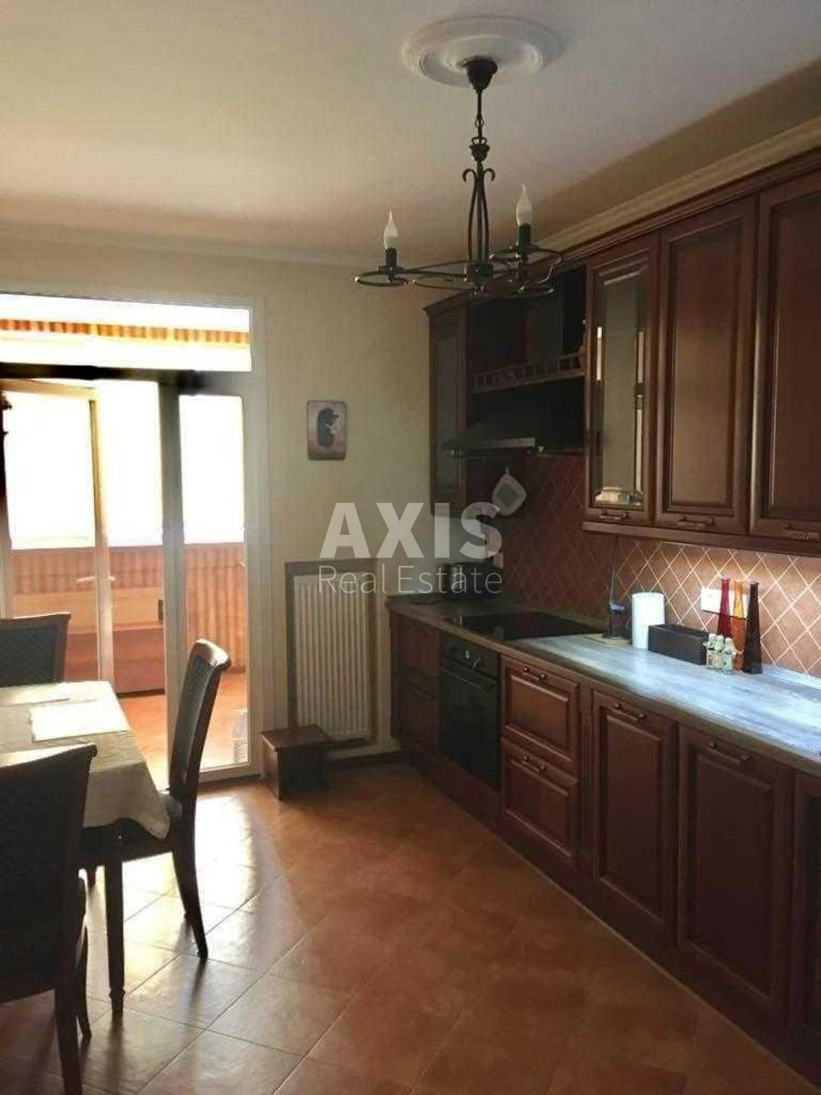 2k apartment vul. Lypkivs'kogo Vasylja Mytropolyta 38