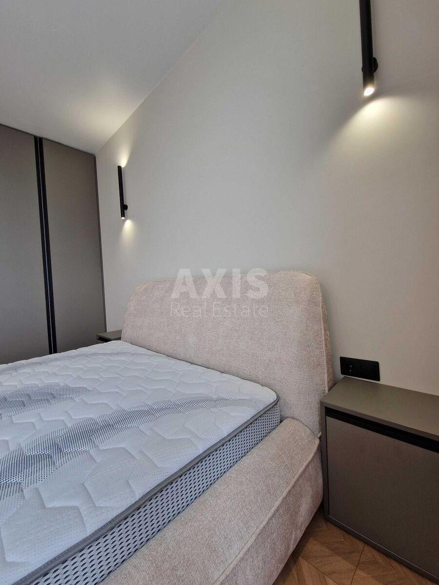 1k apartment vul. Prychal'na 10614624