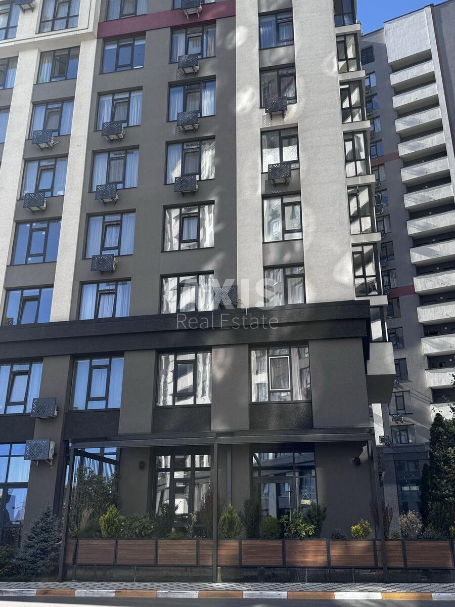 2k apartment pr-t Komarova Kosmonavta 9Б611018