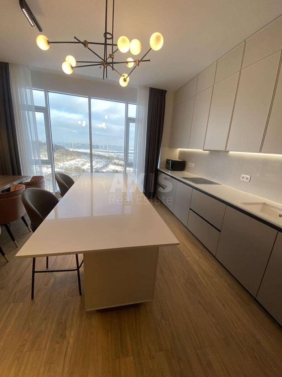 5k apartment vul. Buslivs'ka 120