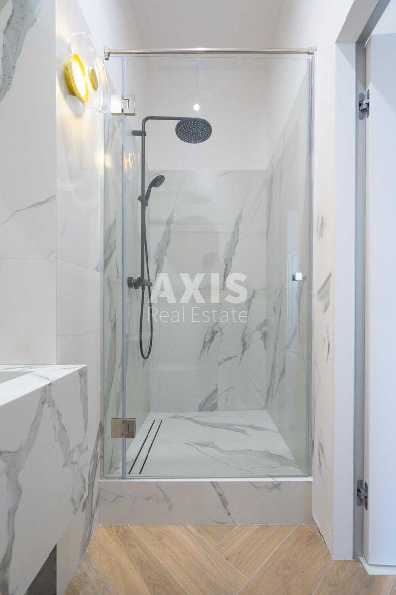 Office vul. Mazepy Ivana 7, 60m2397036